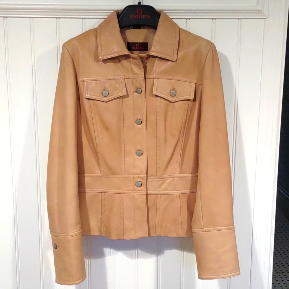 DANIER woman's beige leather jacket